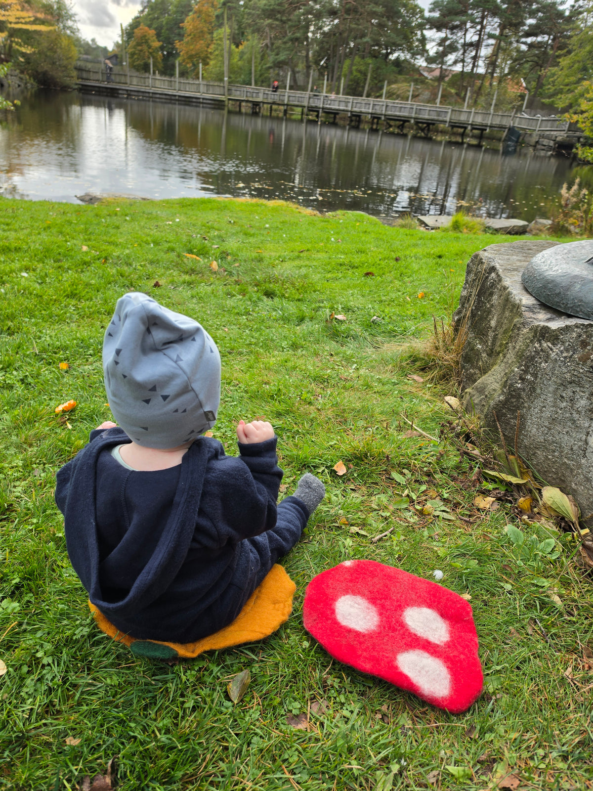 Sitteunderlag – Høstmotiver i norsk ull